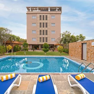 Zone Connect By The Park,udaipur Hotel